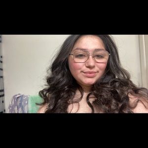 Meet your Posher, Evalina